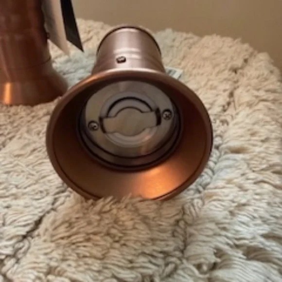 Hearth & Hand by Magnolia Salt and Pepper Grinder Set *NEW* - Picture 4 of 10